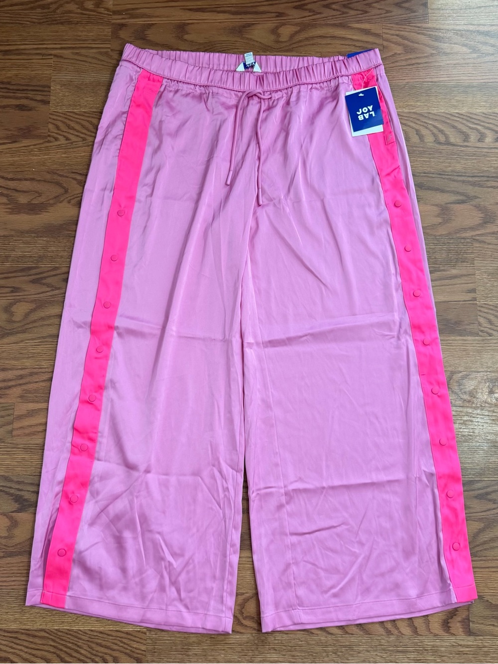 NWT JoyLab Women's Low-Rise Satin Tear Away Track Pants - Picture 4 of 5